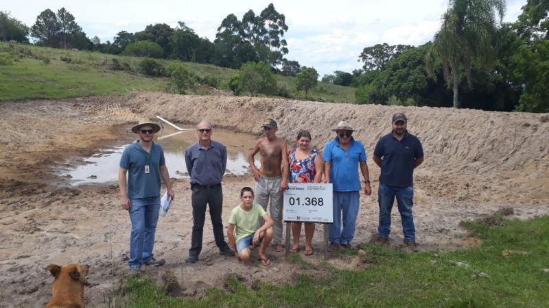 Equipe t&eacute;cnica tamb&eacute;m conversa com produtores beneficiados sobre resultado da a&ccedil;&atilde;o